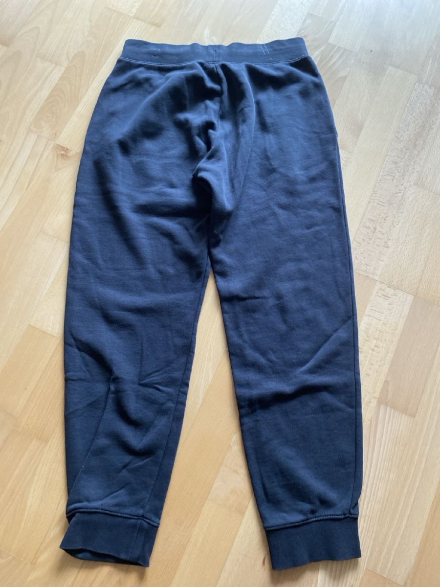 Nike Pantaloni: Trainerhosen Gr. 146 - 156 – Usato da Illnau venduto da Dodo115 2