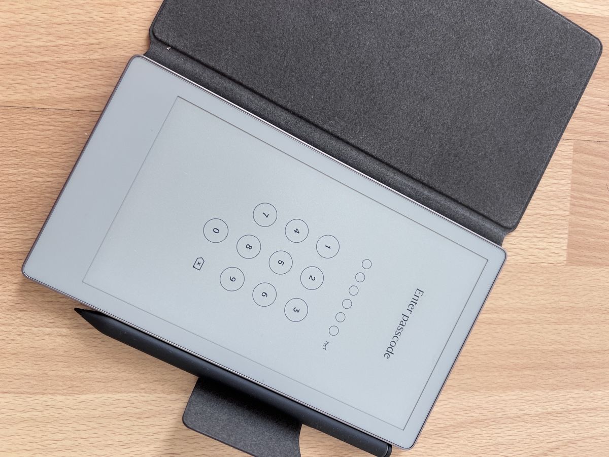 reMarkable Tablet PC: reMarkable Paper Pro Move + Hülle – Usato da Edlibach venduto da lar_snw9 8
