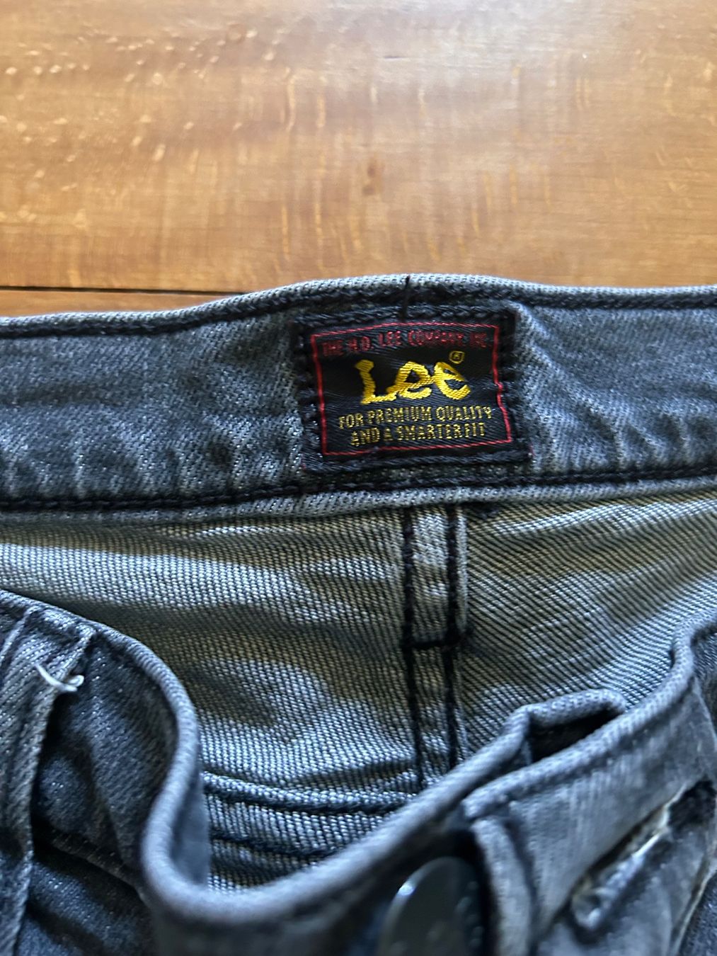 Lee Jeans: Lee Shorts Herren Gr.32 – Usato da Birsfelden venduto da Pearl10 1