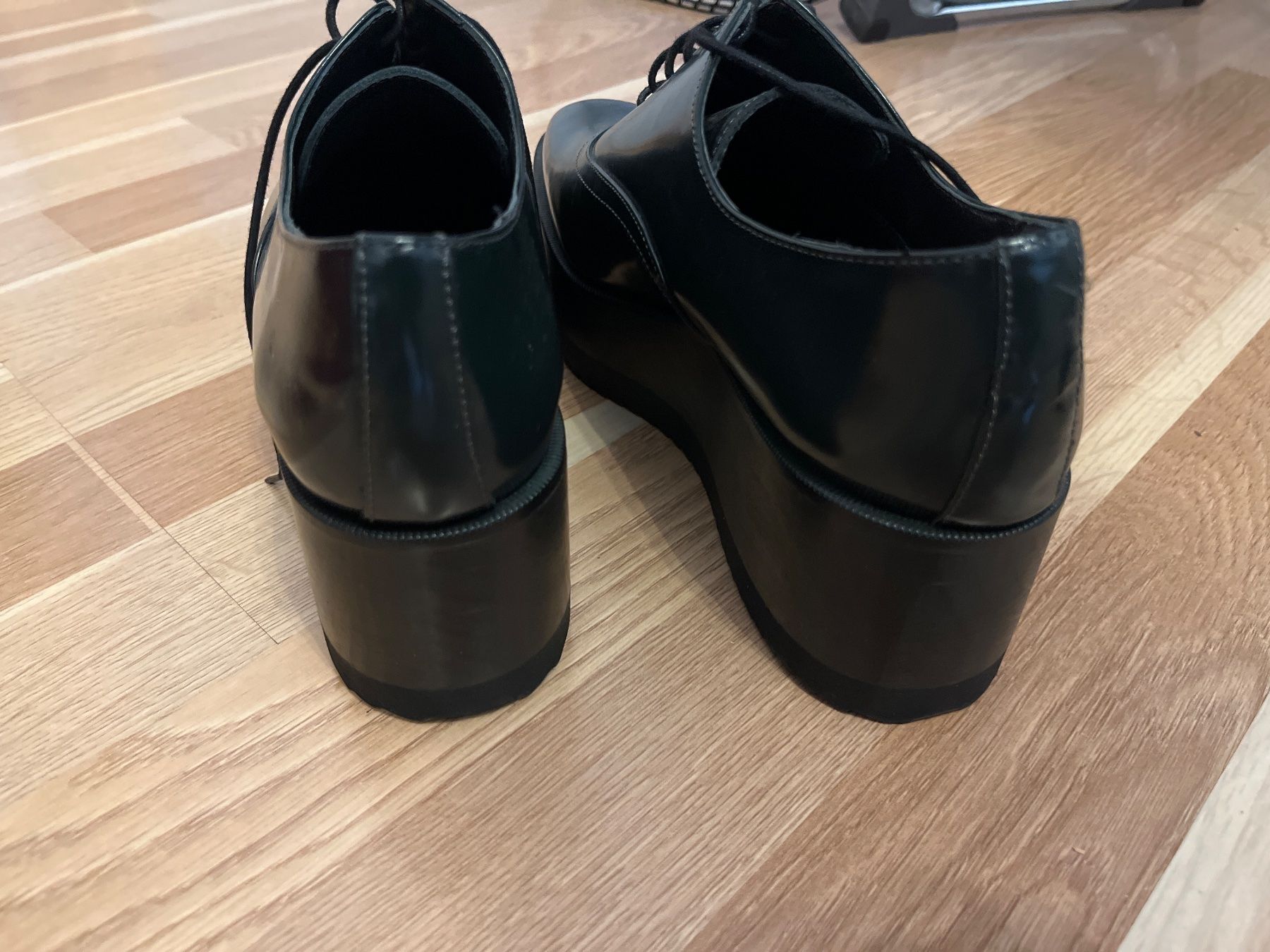 Navyboot Scarpe da donna: Frauen Schuhen – Usato da Dietikon venduto da Kompsognat02 6