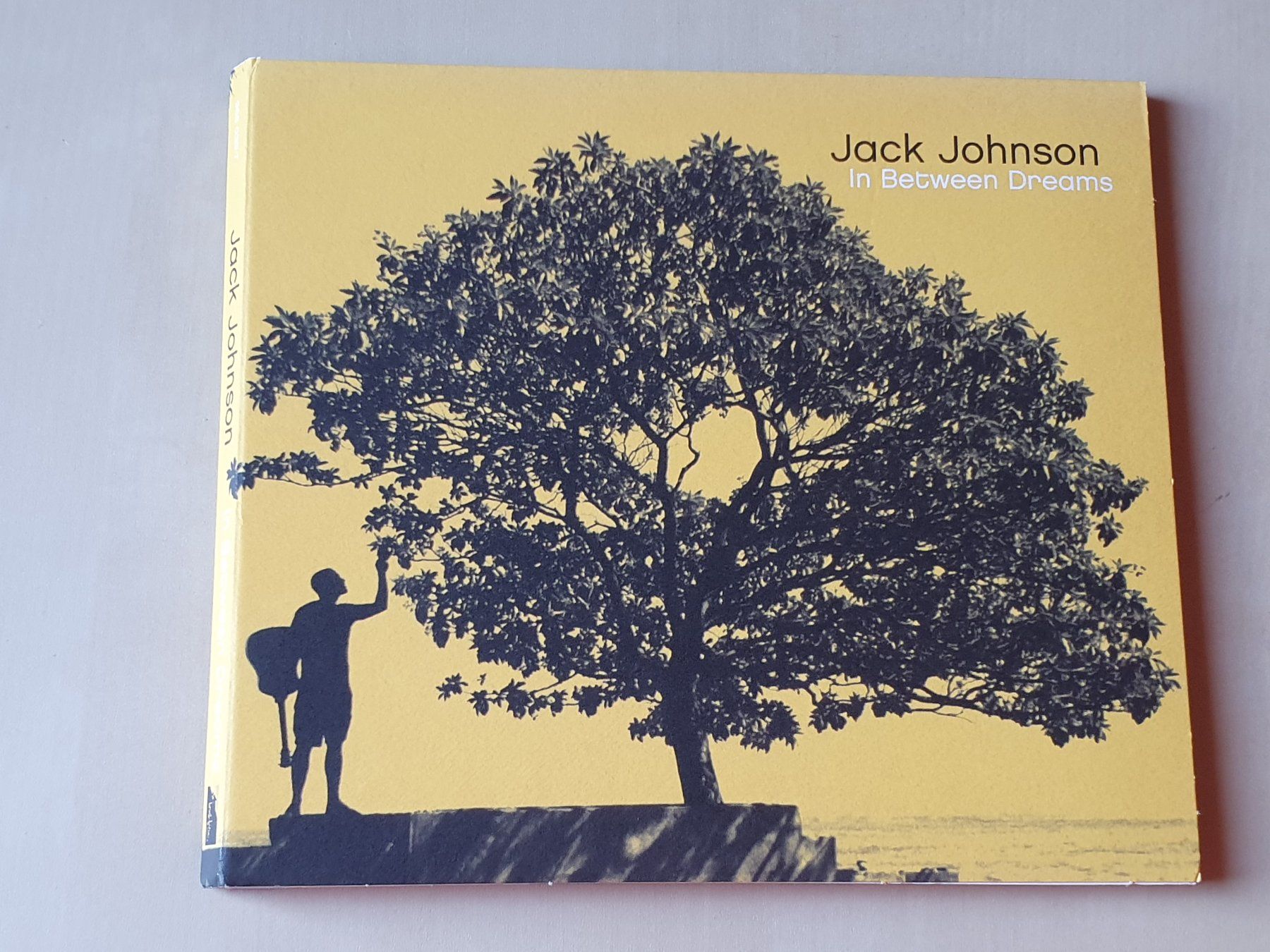 CDs: Jack Johnson In Between Dreams CD + DVD – Gebraucht aus Stansstad von collectorsshop