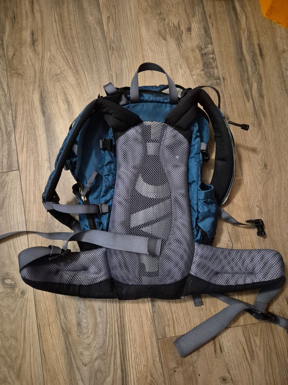 Rucksäcke: Bach Wanderrucksack Dame – Gebraucht aus Niederwil SG von javatux 1
