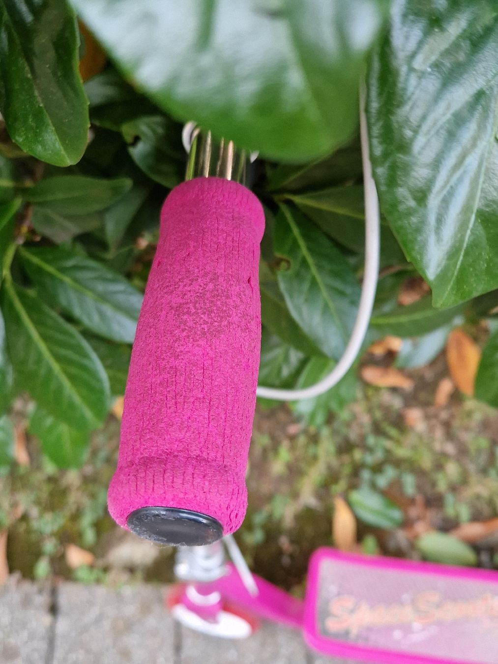 Kickboard: Space scooter pink – Usato da Wimmis venduto da traubenq 2