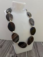 Sardononyx Collier mit Süsswasserperlen
