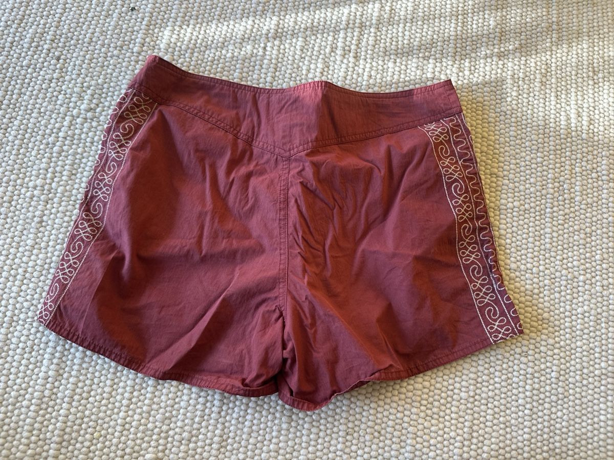 Yes Or No Pantaloni: kurze Hose – Usato da Niederbuchsiten venduto da domoll 2