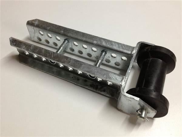 Altro per stoccaggio & trasporto: Kielrollenhalter Bootrolle Bugrolle 231 – Nuovo (secondo la descrizione) da Elsau venduto da mietlift
