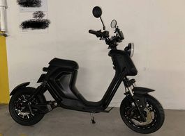 Zilla A-BOT E-Roller, praktisch neu, nur 10 km, VB