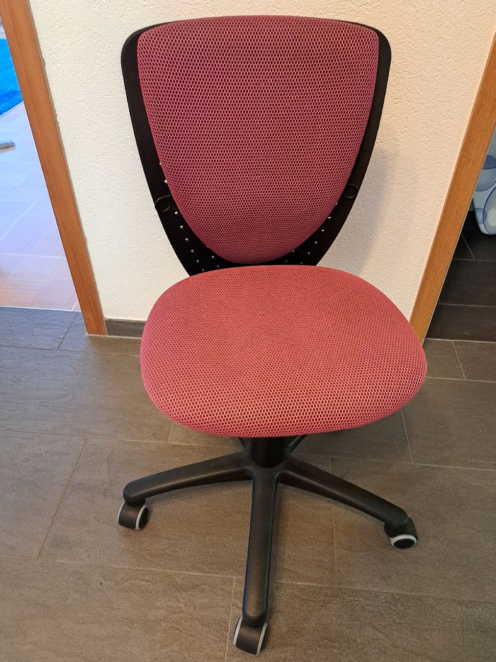 Chaises: Kinderbürostuhl – D'occasion à Zofingen par sel_67z6