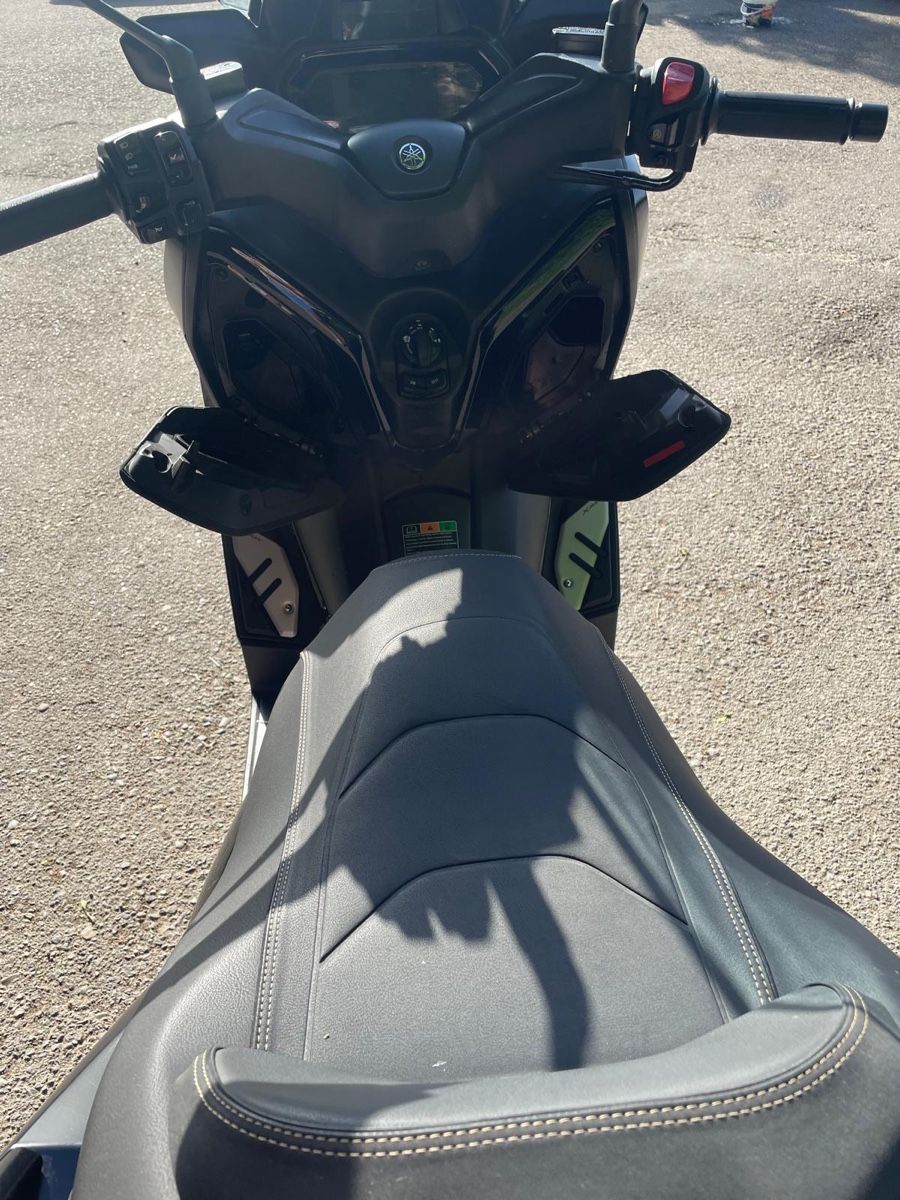 Yamaha Scooter: Yamaha XMAX Techmax 125 Roller, Top Zustand – Usato da Wiesendangen venduto da Aris05 8
