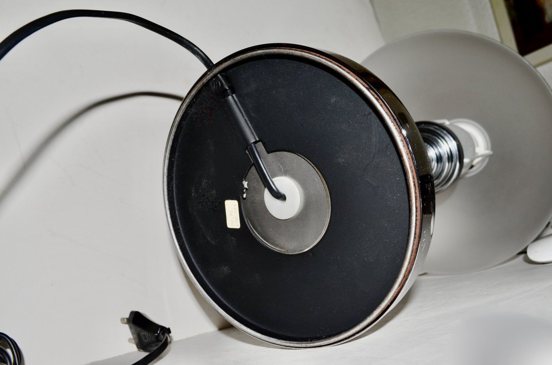 Lampade: Tischlampe. Chrom/Glas, 1991. – Usato da Meilen venduto da glenbeigh 5