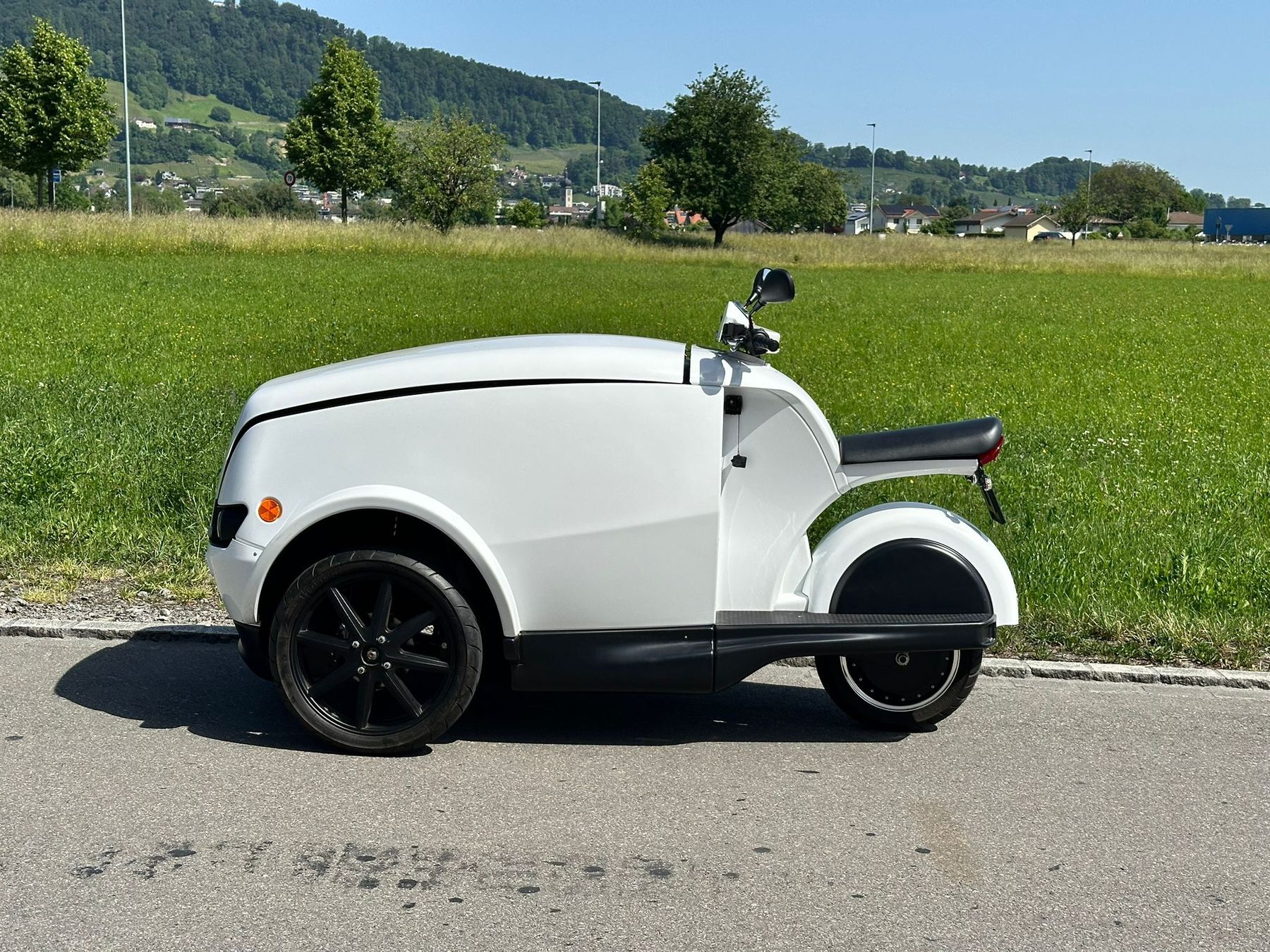 Elektromobile: elektro kleinmotorrad. 45 kmh.dreirad.scooter. – Gebraucht aus Heerbrugg von lan_kym8 1