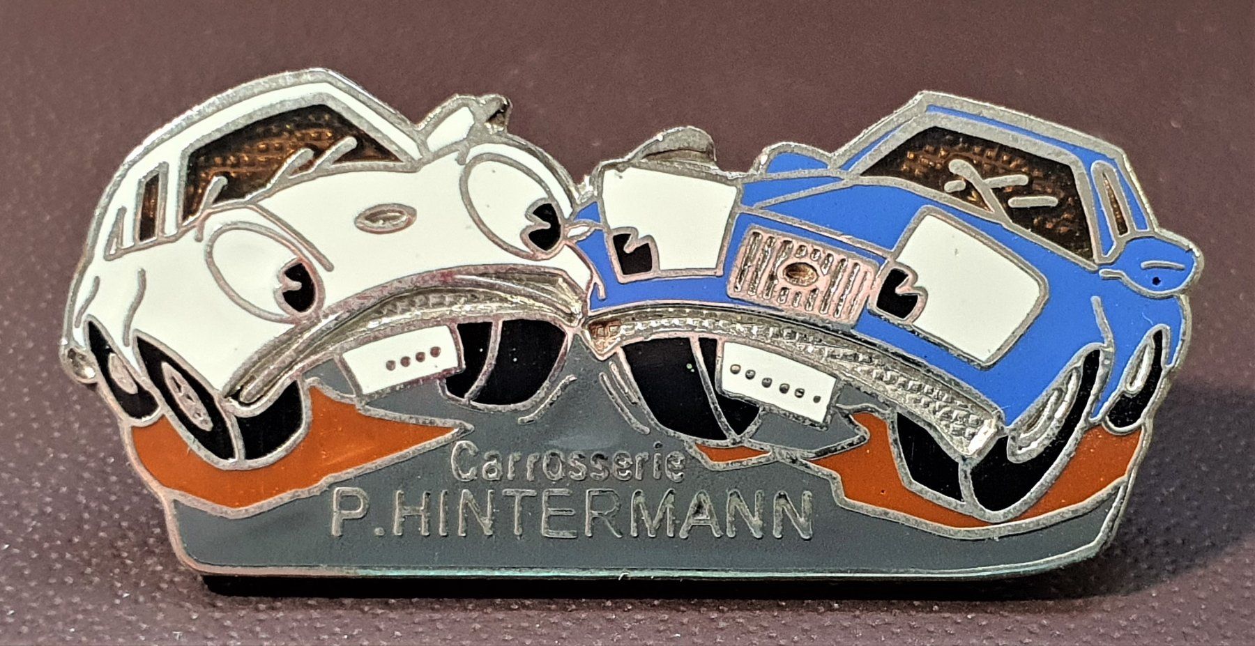 Plaketten & Abzeichen: P733 - Pin Auto Carrosserie P. Hintermann – Gebraucht aus Reinach BL von Boston-Verkauf
