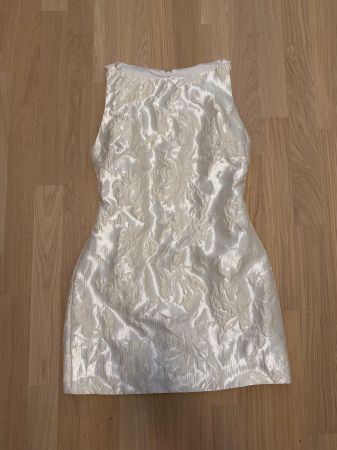 festliches Kleid ivory Staud ärmellos geblümt Grösse S neu