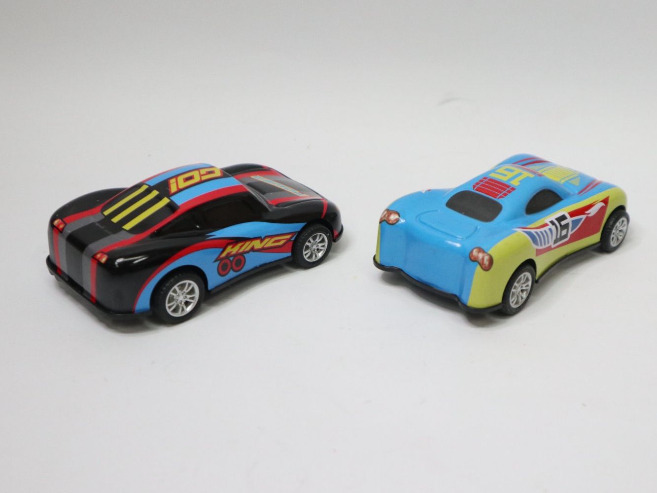 Jouets: 2 Blechauto mit Rückzugantrieb – Neuf (Voir description) à Eschenbach SG par Astalavista 1