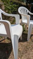 2 Plastikstühle weiss Gartenstühle Stapelstühle
