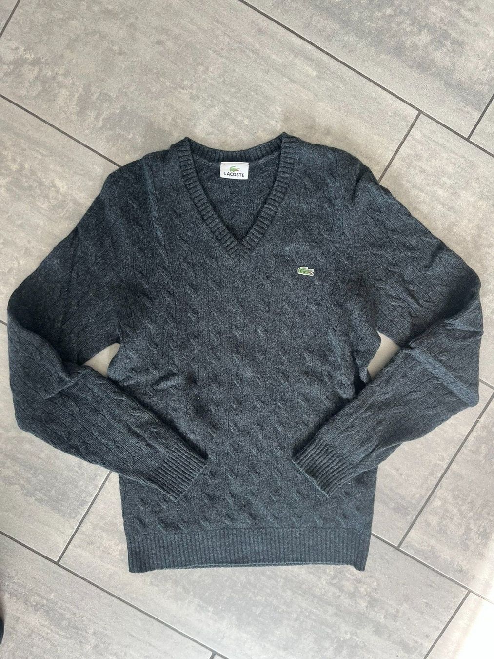 Lacoste Maglioni & Felpe: LACOSTE Strickpullover Dunkelgrau – Usato da Otelfingen venduto da Denis_ZH