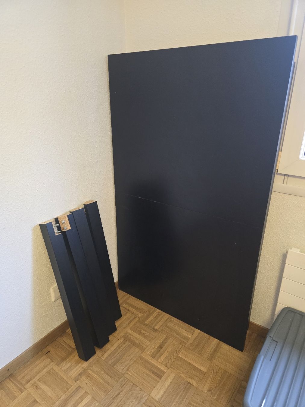 Ikea Tavoli: Table noire, 140x80cm – Nuovo (secondo la descrizione) da Genève venduto da ELLABELLA01