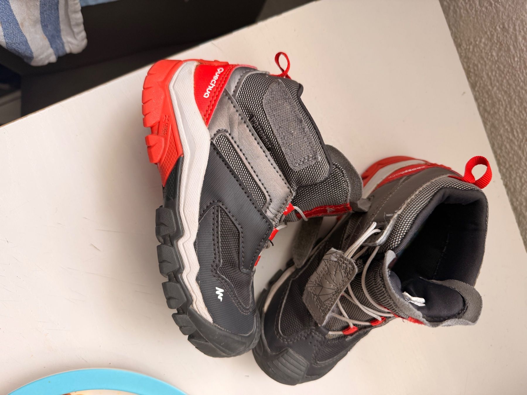 Decathlon Scarpe per ragazzi: Wandernschuhe Gr. 28 – Usato da Flawil venduto da Lorand1987 1