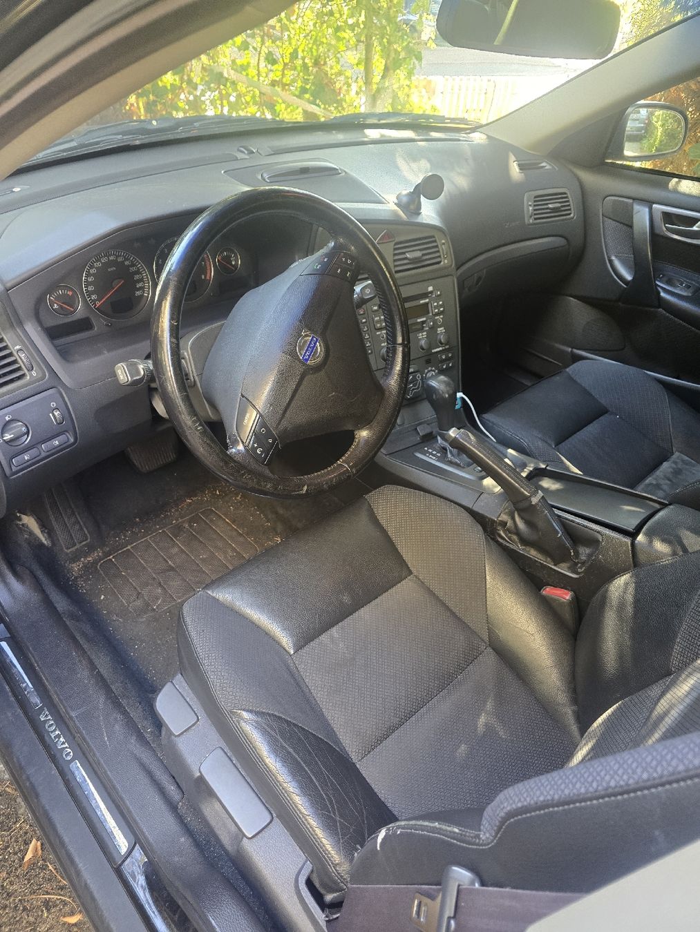 Volvo Automobili: Volvo S60 2.5 – Usato da Moosseedorf venduto da R.ismailji 3