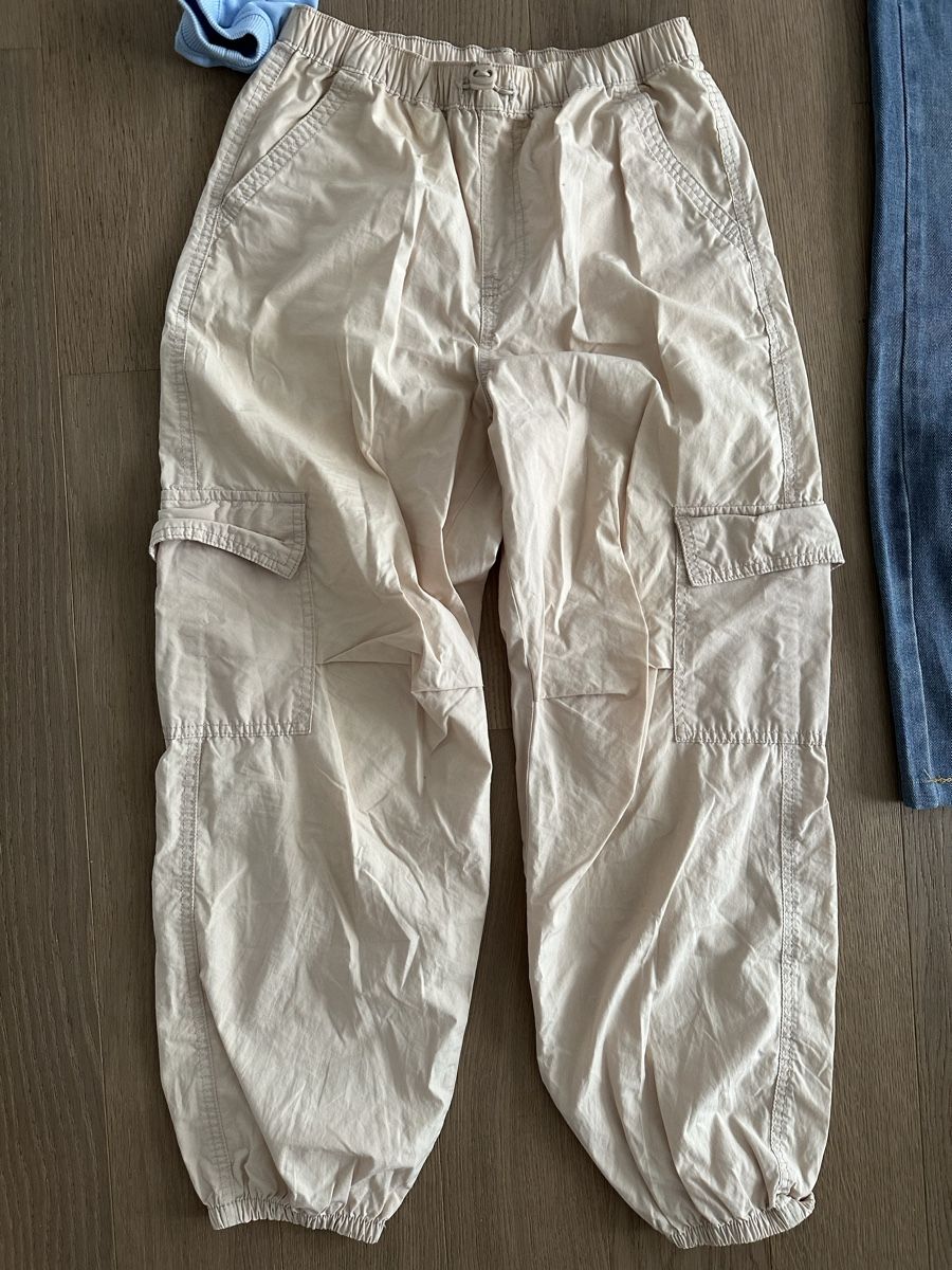 Kleiderpakete & -sets: Kleiderpaket Mädchen Pullover Hosen, 146/152 – Gebraucht aus Zürich von Schoekin 2