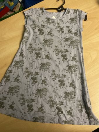 Sommerliches Kleid von Name It, Grösse 134/140 Top Zustand