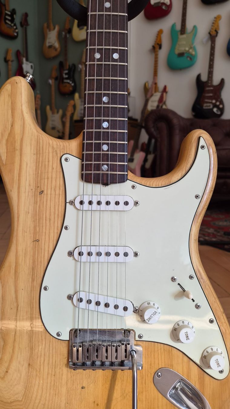 Fender Instruments de musique: Fender Stratocaster Masterbuilt Custom – D'occasion à pieterlen par AntonelloGuitars 7