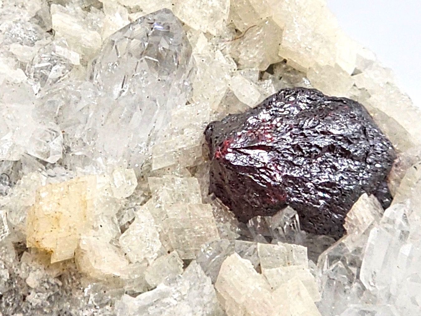 Mineralien & Heilsteine: Cinnabar, Xiangxi, Hunan, China – Gebraucht aus Figino von panshop