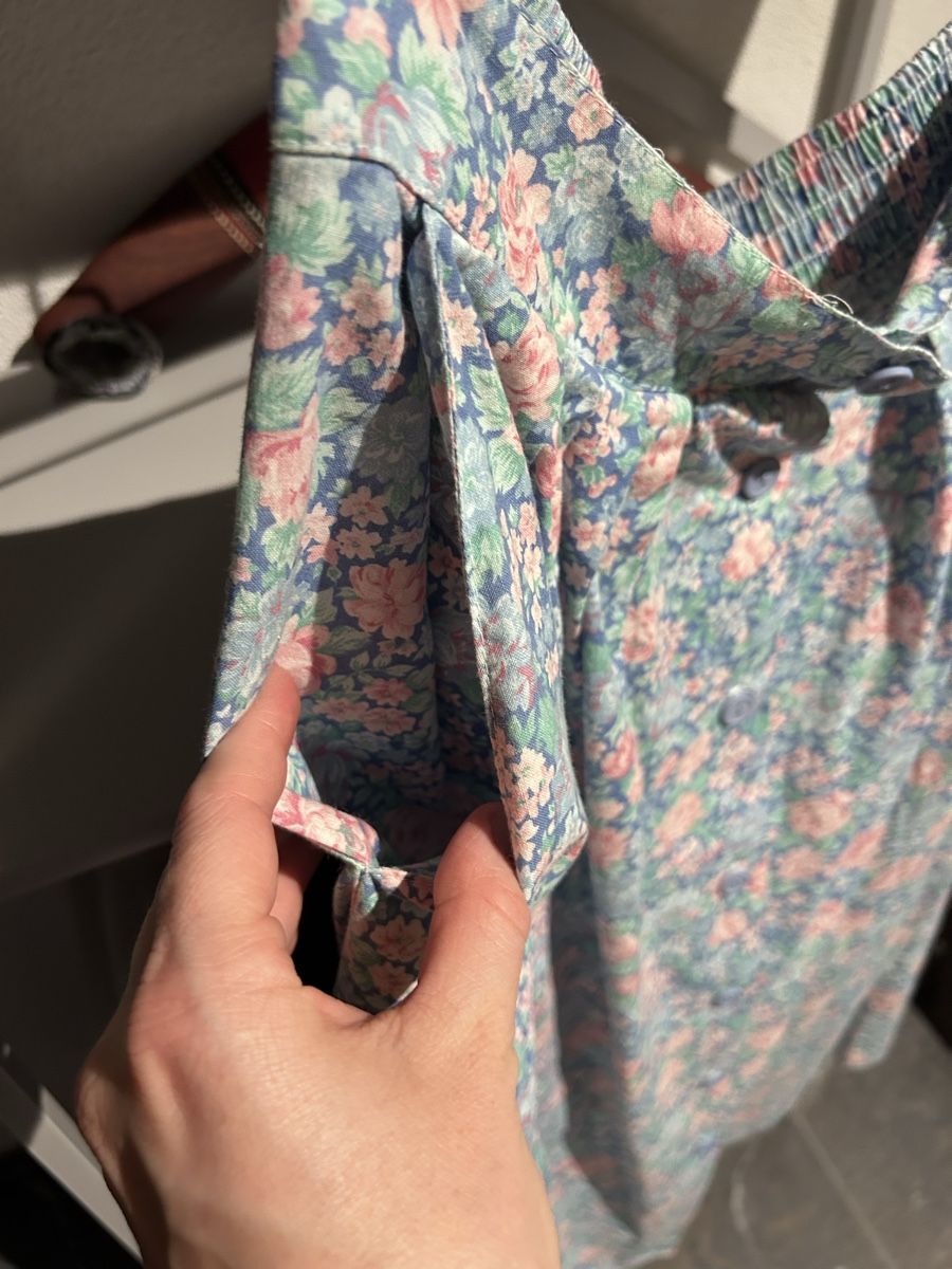 Jupes: Vintage Rockabilly Tellerrock, Blumenmuster – D'occasion à Kleinandelfingen par Doratschikov 3