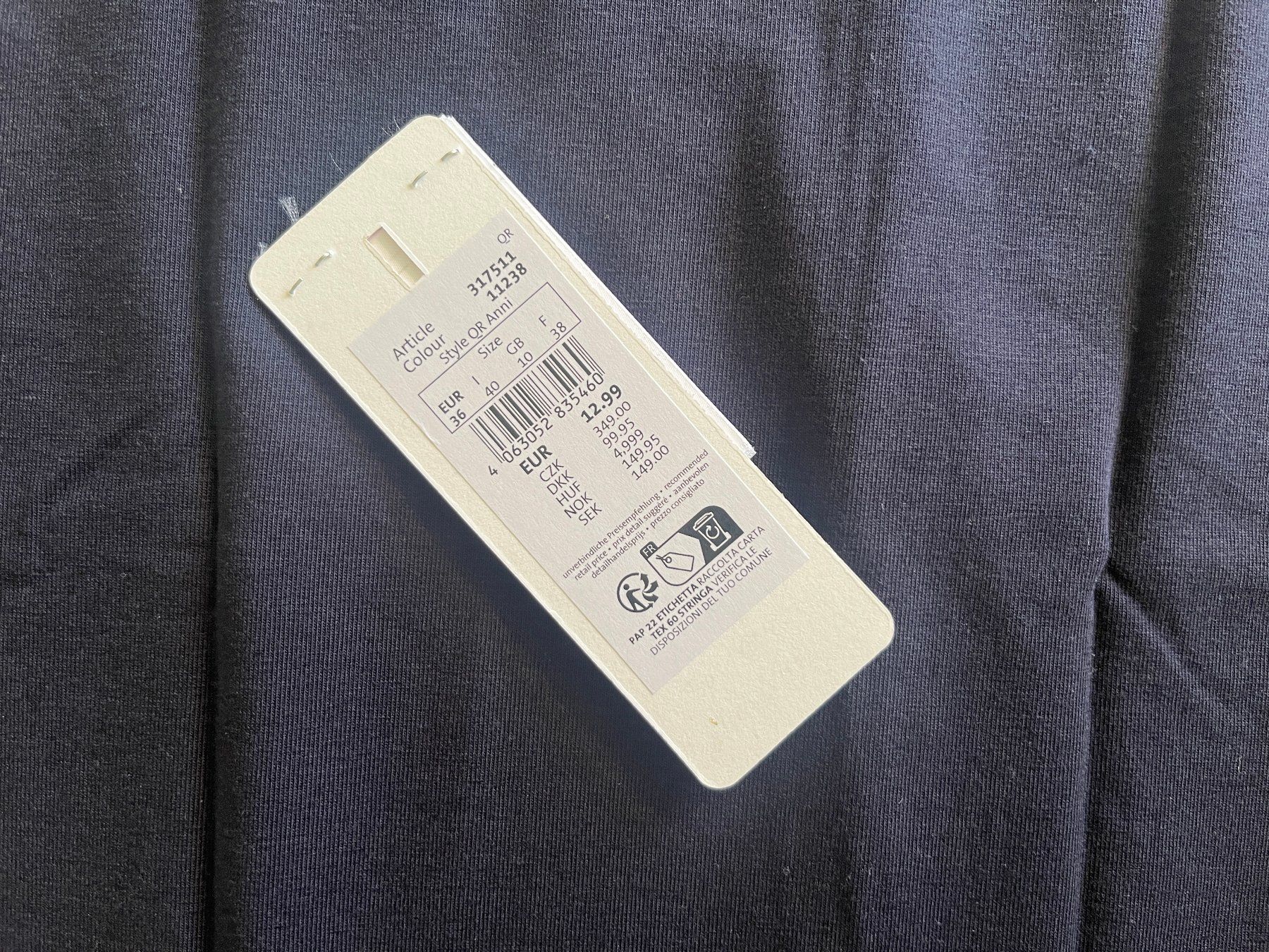 Top: Street One, Basic Top mit Rundhals in navy, Gr. 36, NEU – Nuovo (secondo la descrizione) da Zürich venduto da fbsm 7