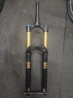 Fox 38 Factory Kashima Federgabel mit Akira Race Tuning