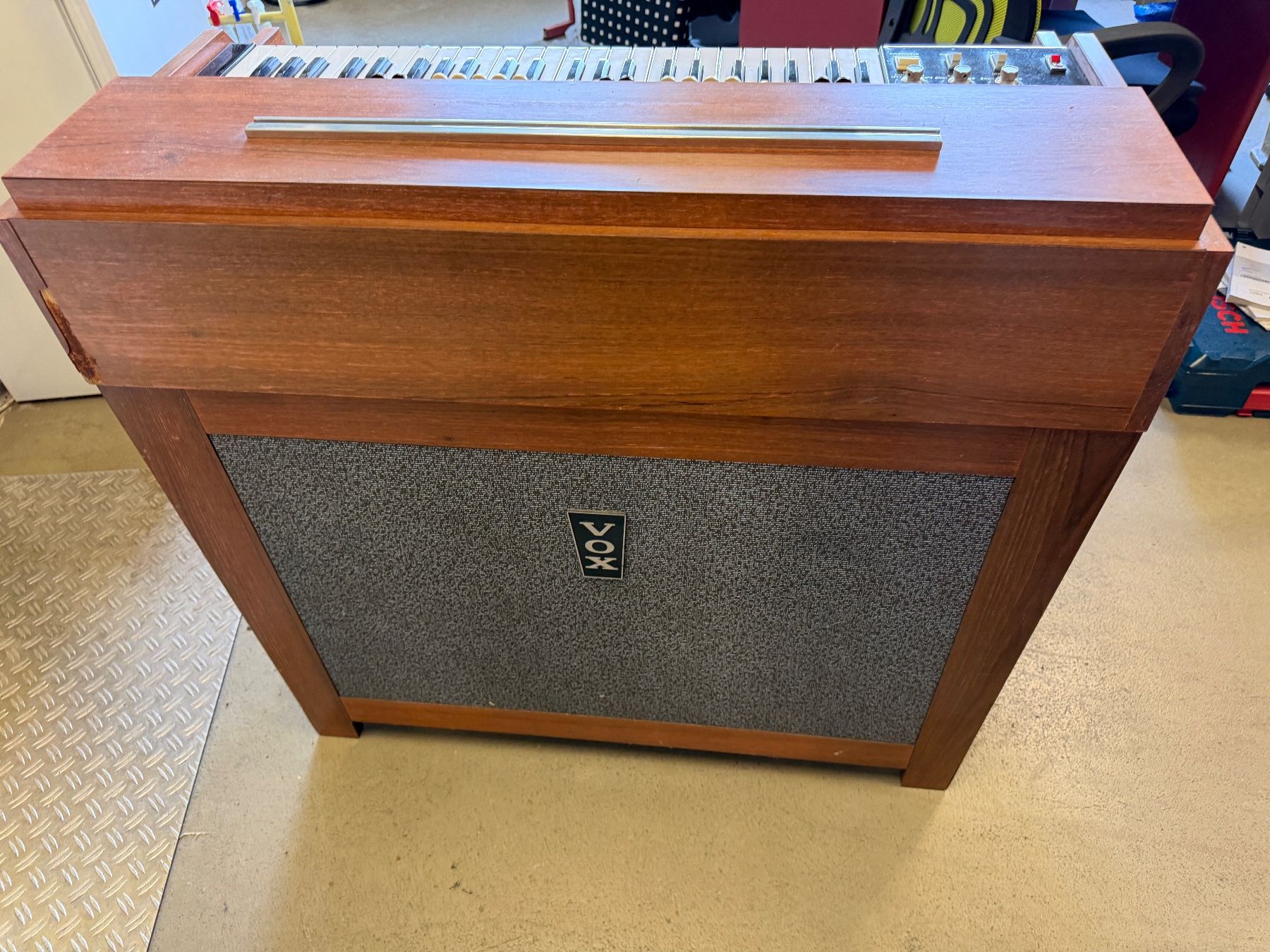 Vox Instruments de musique: Orgel VOX CONTINENTAL 301 Vintage – D'occasion à Strengelbach par RaenAntikDesign 1