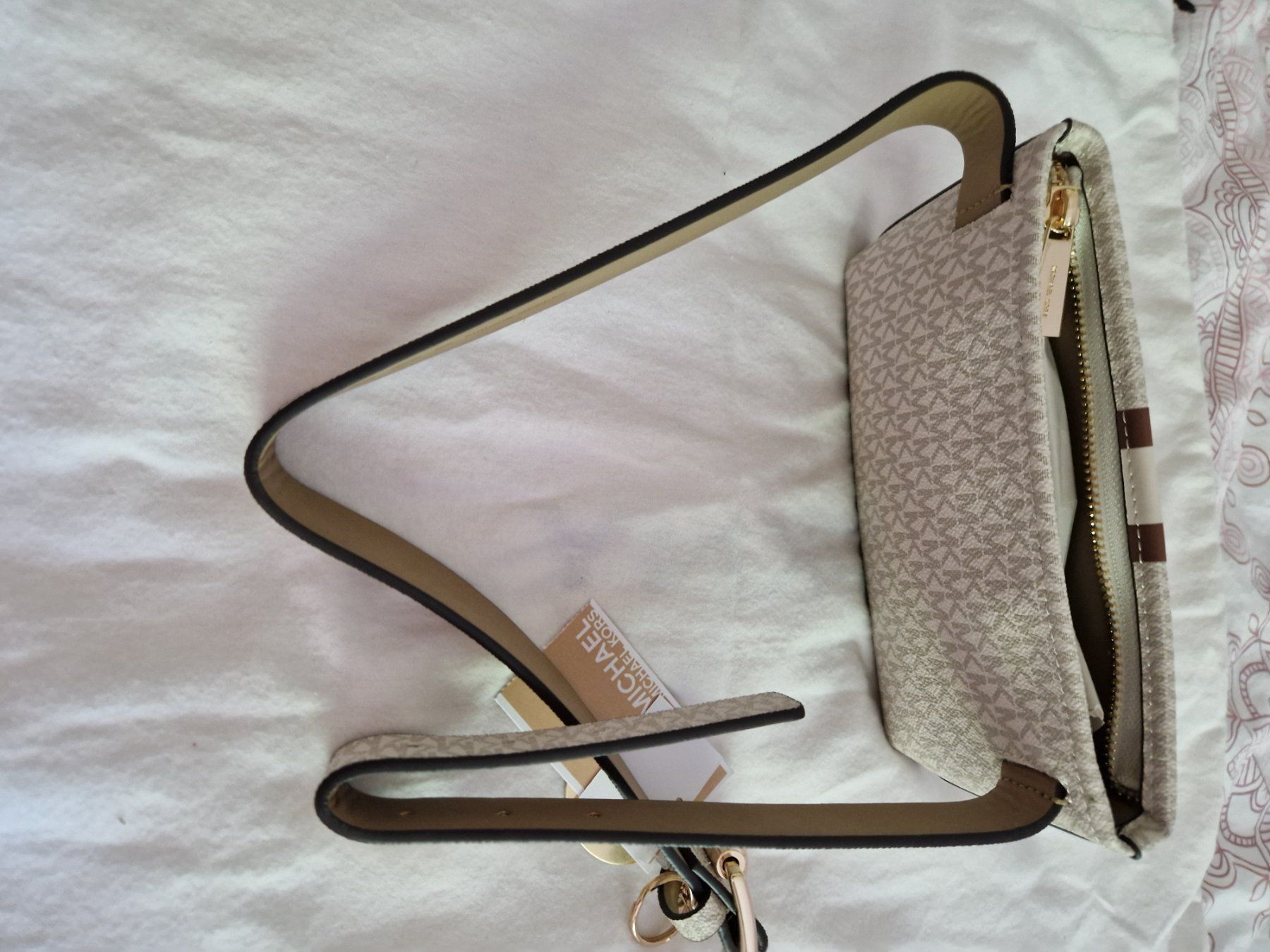 Michael Kors Sacs femmes: NEU Michael Kors Tasche Beige – Neuf avec emballage d'origine à Zürich par Mani56 4