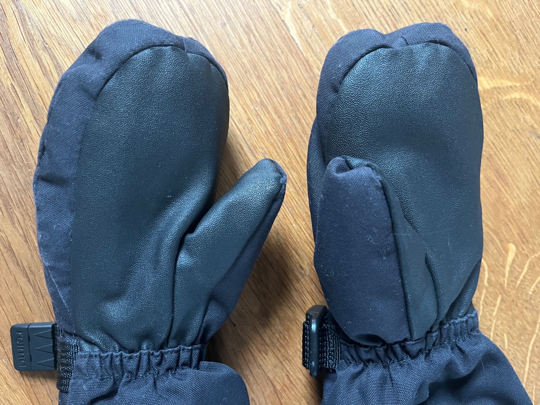 Reima Guanti & manicotti: Reima Handschuhe schwarz Grösse 3 – Usato da Basel venduto da Malian 4
