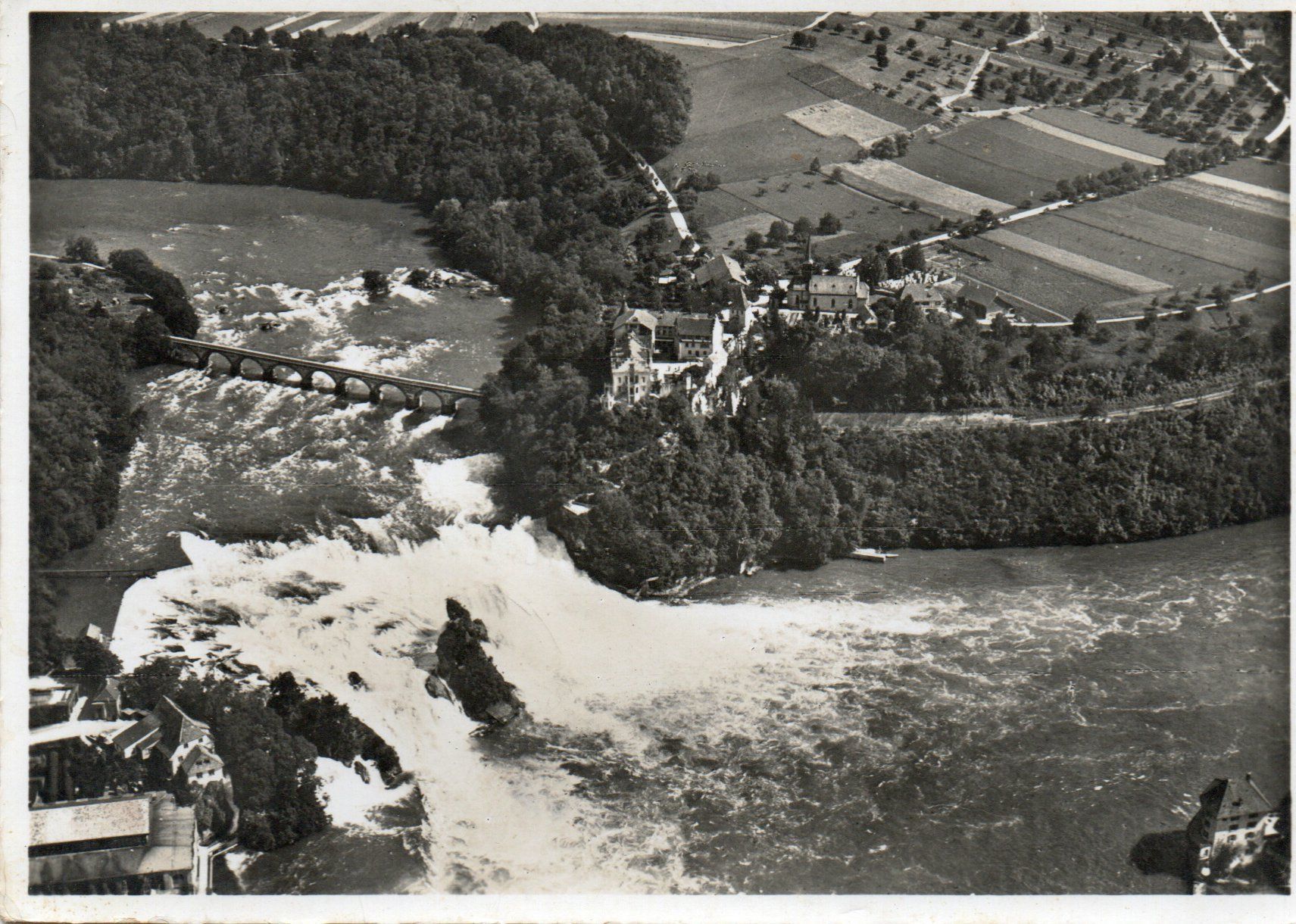 Ansichtskarten: Rheinfall - Flugaufnahme – Gebraucht aus Melano von pisonsdro