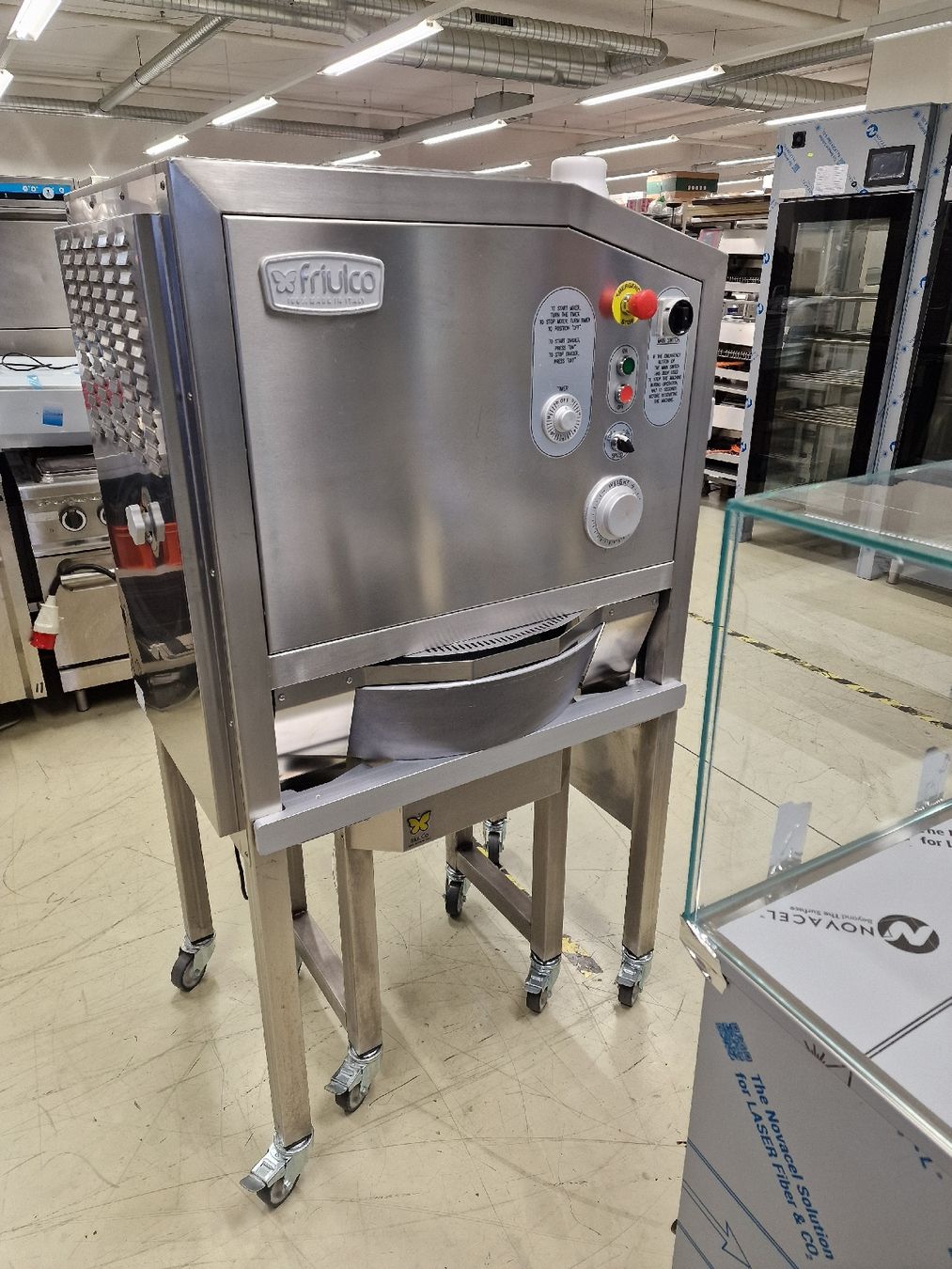 Elettrodomestici da cucina: Gastro Teigportioniert maschine – Usato da Niederwangen BE venduto da HasGastrobedarf 3
