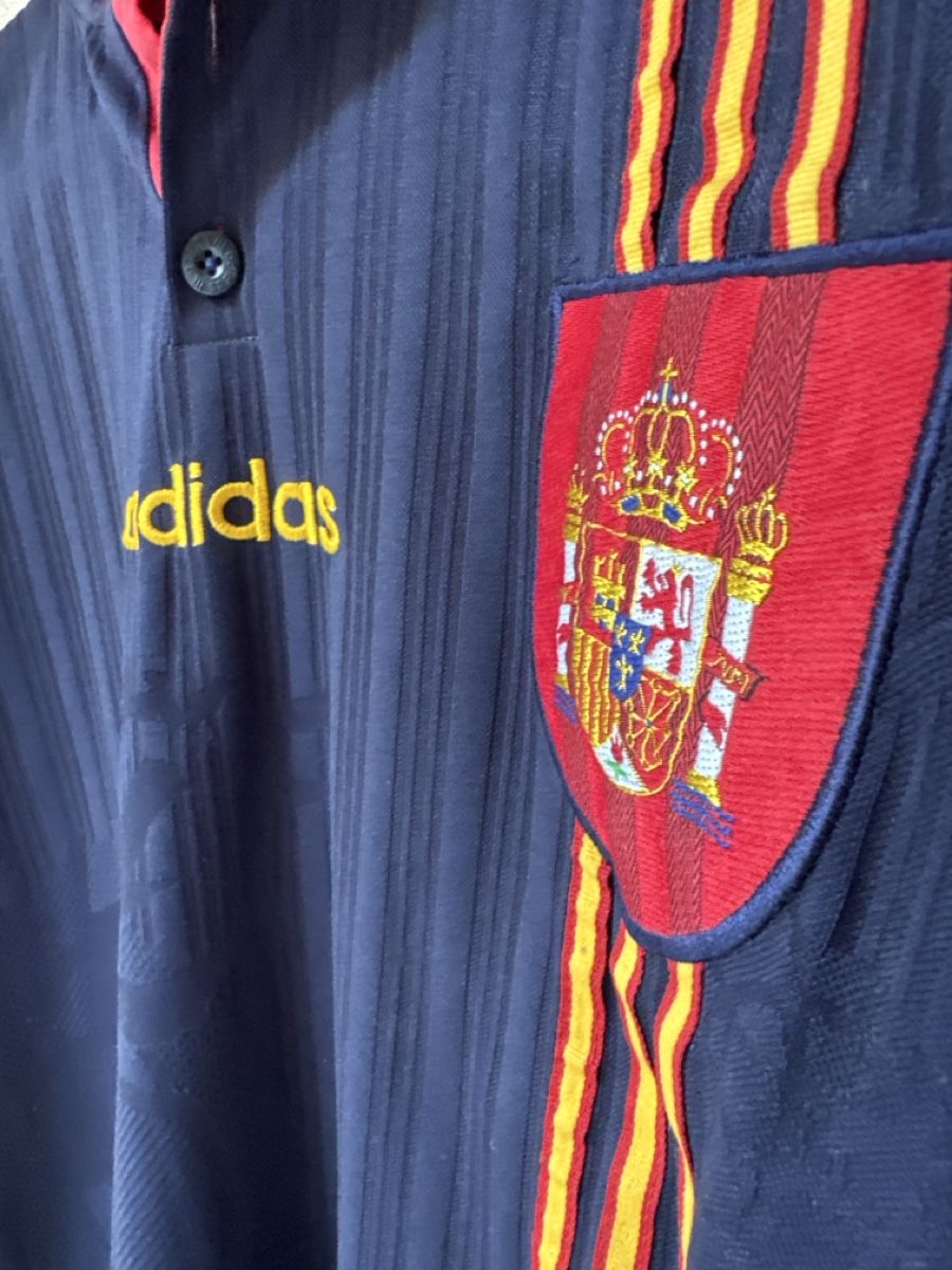 Canottiere & Pantaloni: Spanien Trikot – Usato da Gebenstorf venduto da Retroshirt 3
