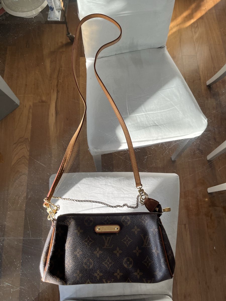 Louis Vuitton Autres vêtements & accessoires: Borsetta Louis Vuitton – D'occasion à Lugano par NadirMarket 1