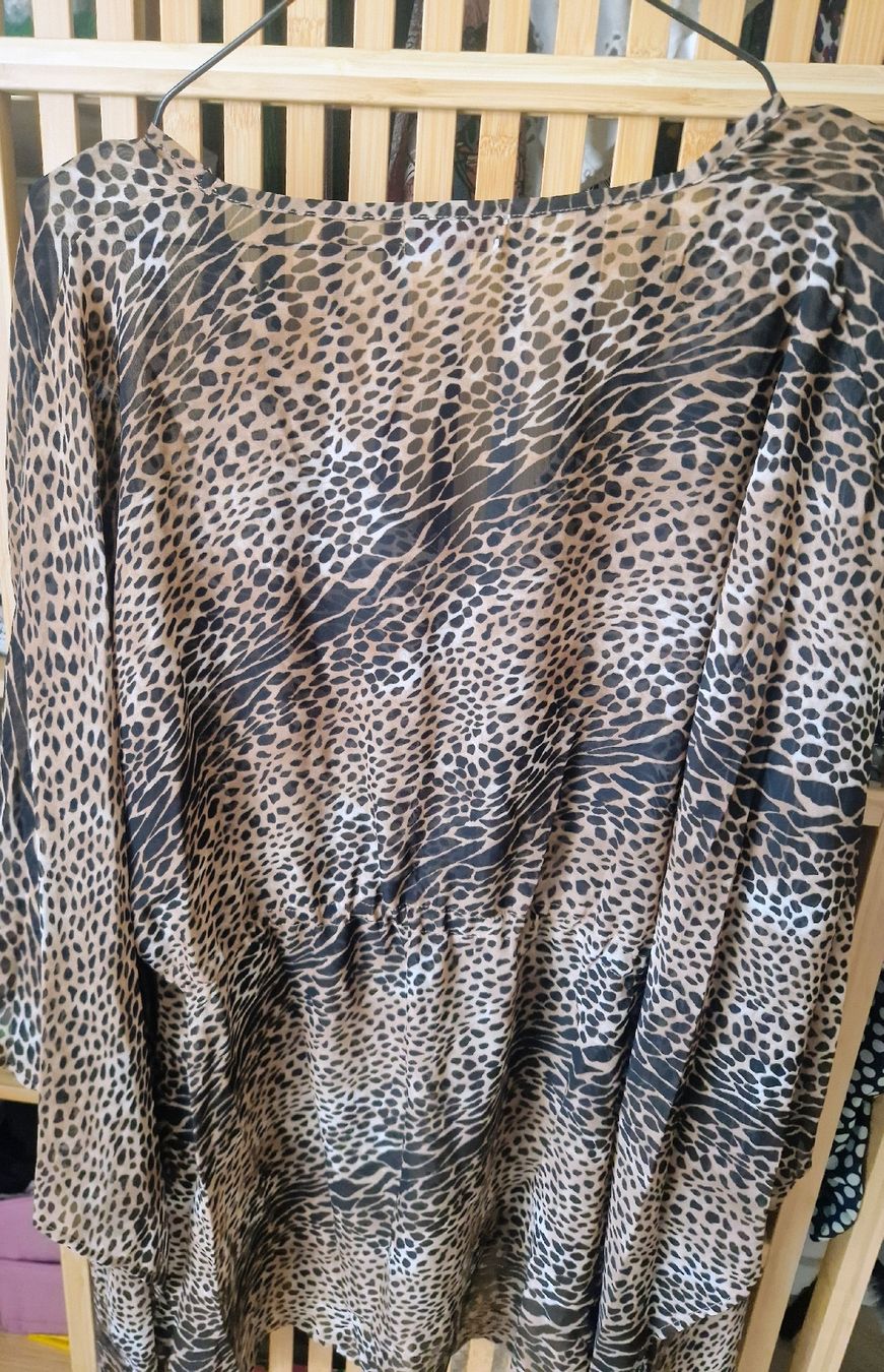 Manor Tuniques: Blouse de plage MANOR imprimé léopard, taille M/L – Neuf (Voir description) à Denges par elo_2zgb 3