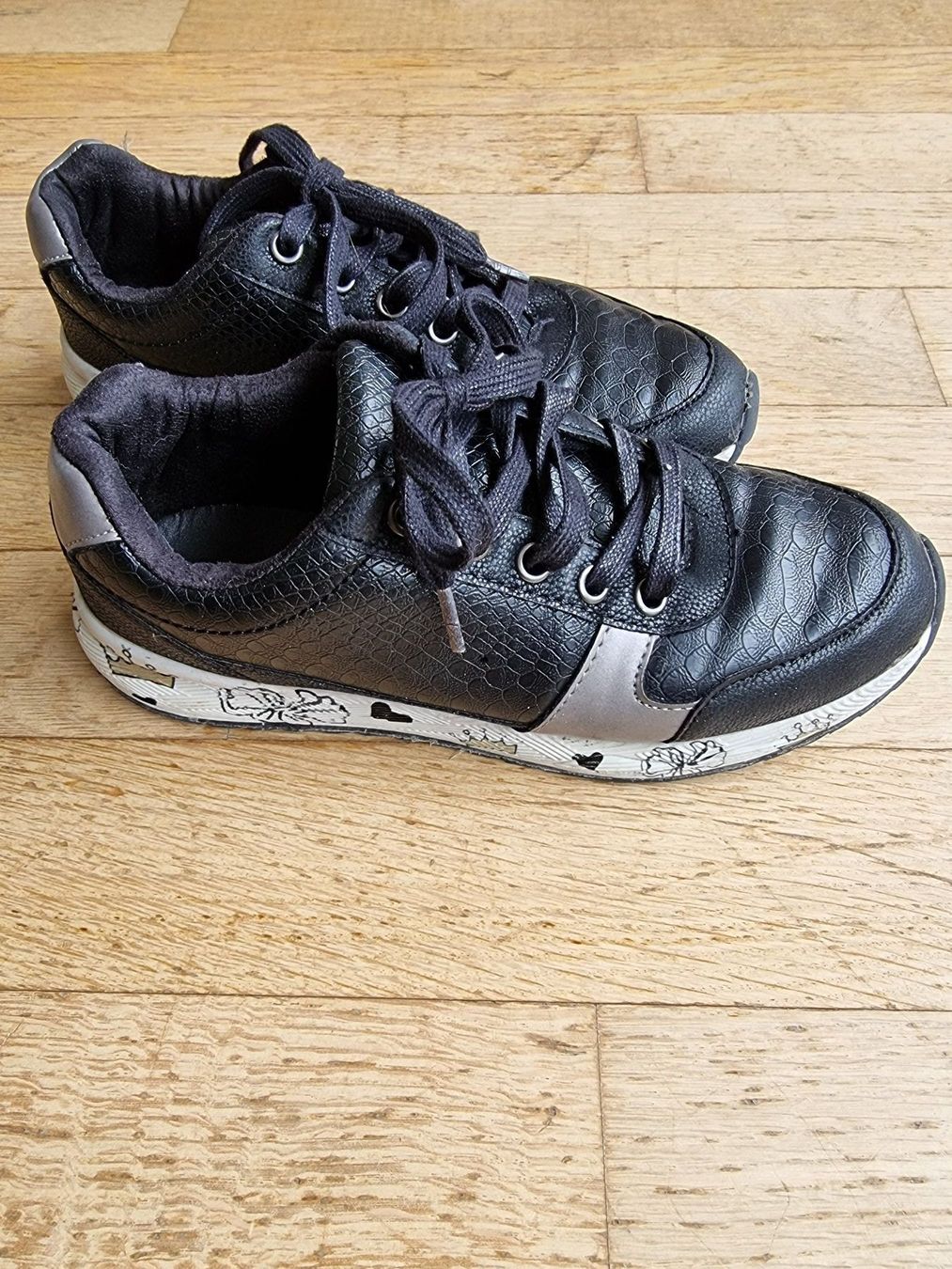 Scarpe per ragazze: Schuhe schwarz Gr. 36 – Usato da Buchrain venduto da Xaro01 1