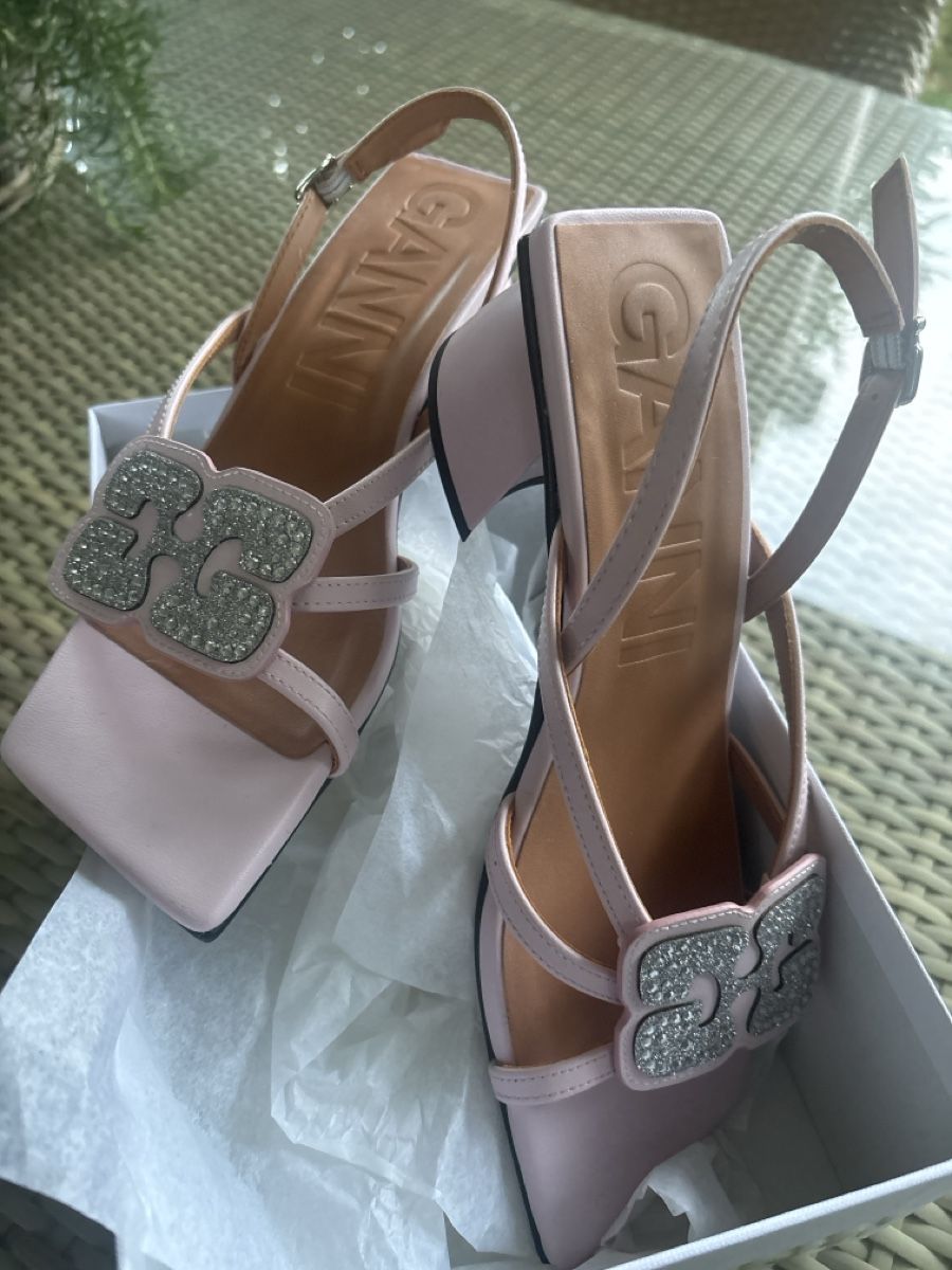 Scarpe da donna: Neu Marke Gianni 38 rosa – Nuovo e nell'imballaggio originale da Kreuzlingen venduto da boston010