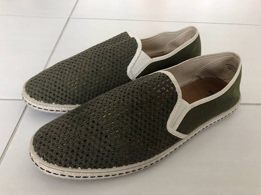 Scarpe da uomo: Espadrilles  khaki 42-43 – Usato da La Tour-de-Trême venduto da Txertxi