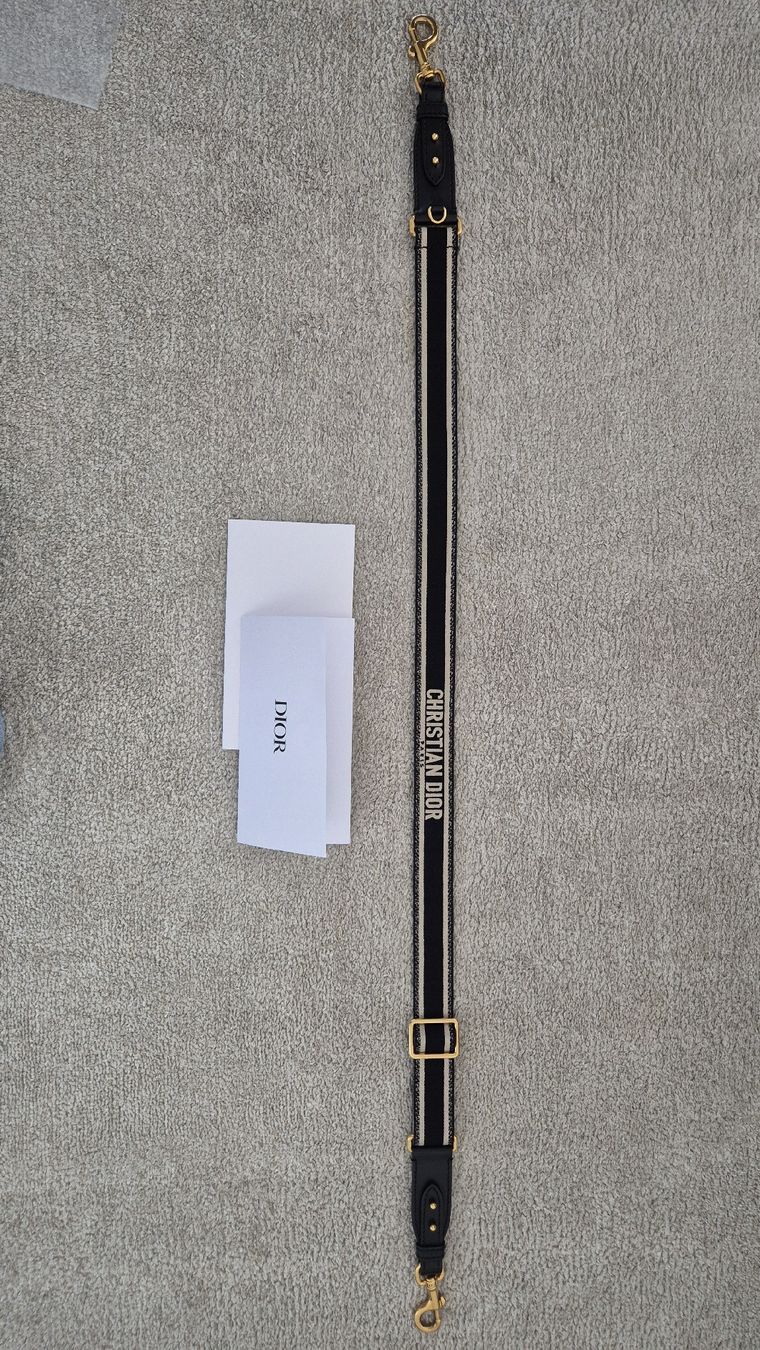 Dior Autres vêtements & accessoires: Christian Dior Strap/ Schulterriemen – D'occasion à Oberentfelden par Principessa75 2
