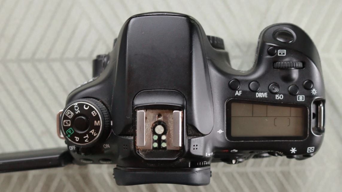 Canon Kamera: Canon EOS 70D(W) for parts – Defekt aus Concise von DivisionVideo 4