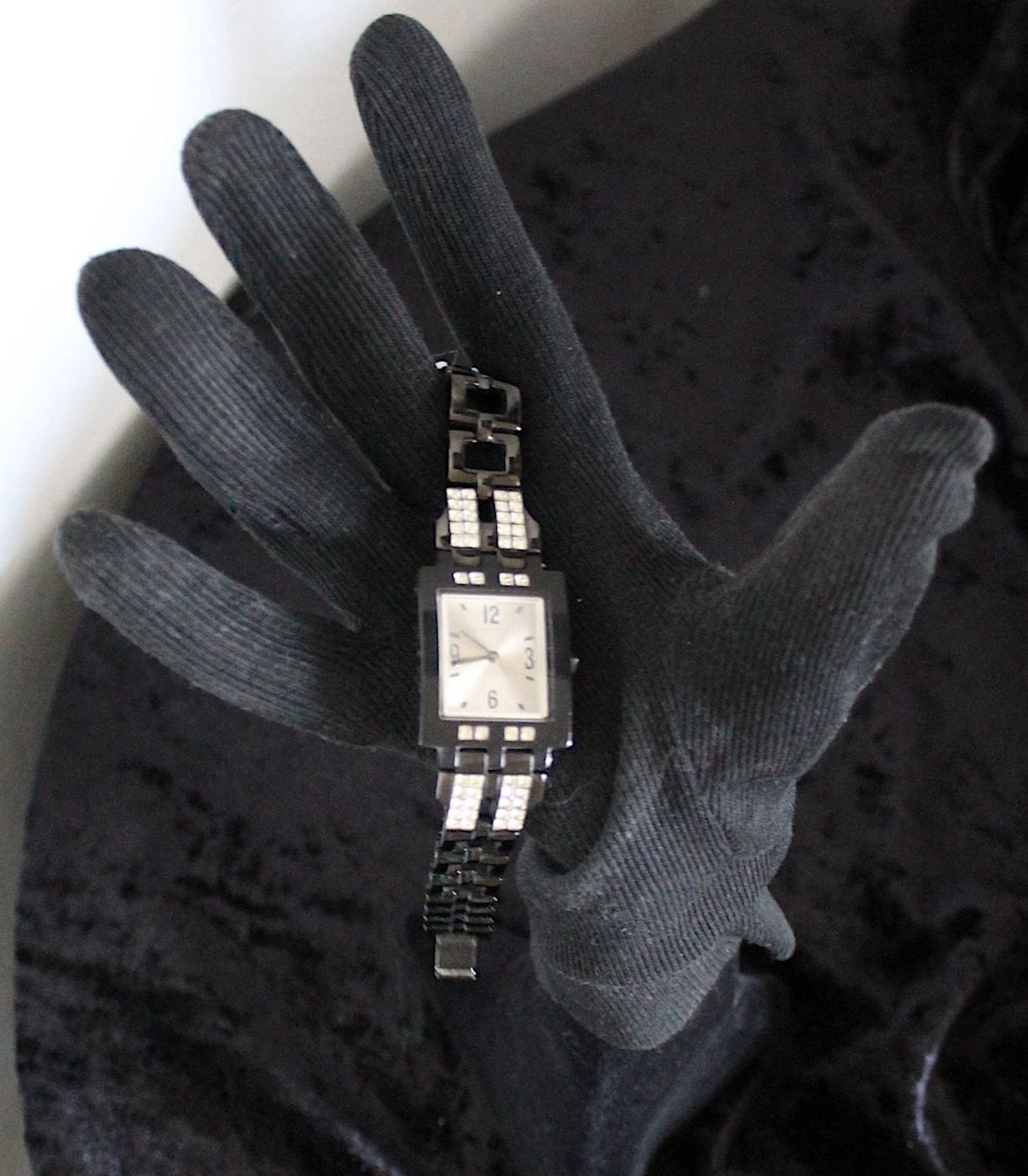 Swatch Orologi: Damenarmbanduhr Swatch mit Strasssteine – Usato da Locarno venduto da madame-tus-sauds 1