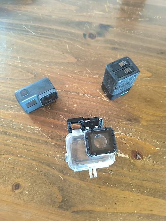 Action Cam: 2 Gopro Hero5 black + 2 batteries  – Usato da Estavayer-le-Lac venduto da cht_55s8 4