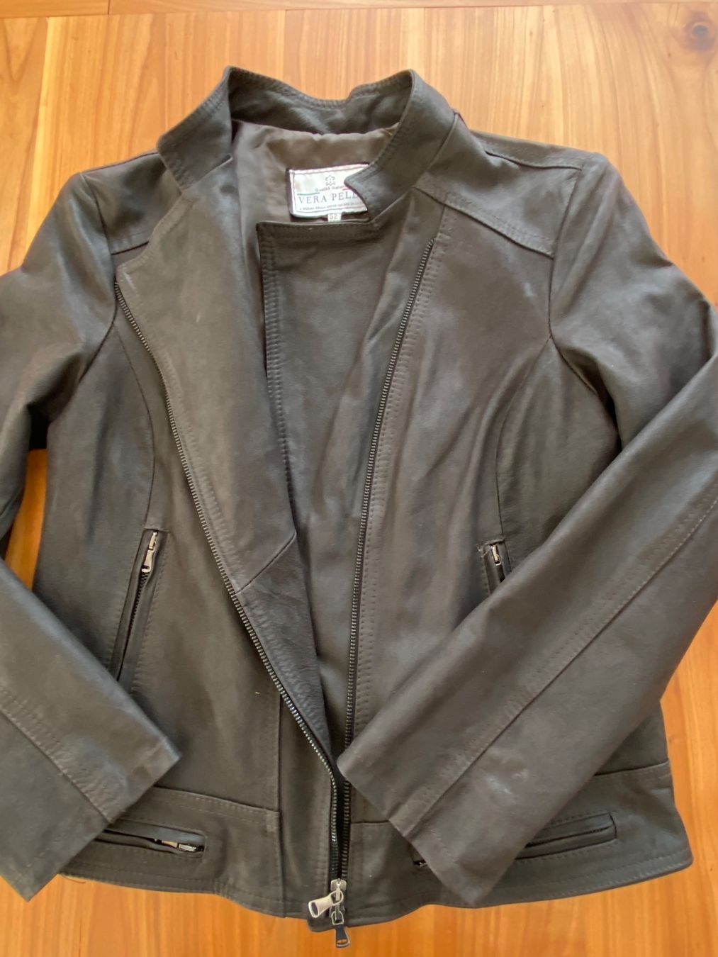 Jacken: Lederkurzjacke Braun – Gebraucht aus Wilderswil von leh_9hxp 2
