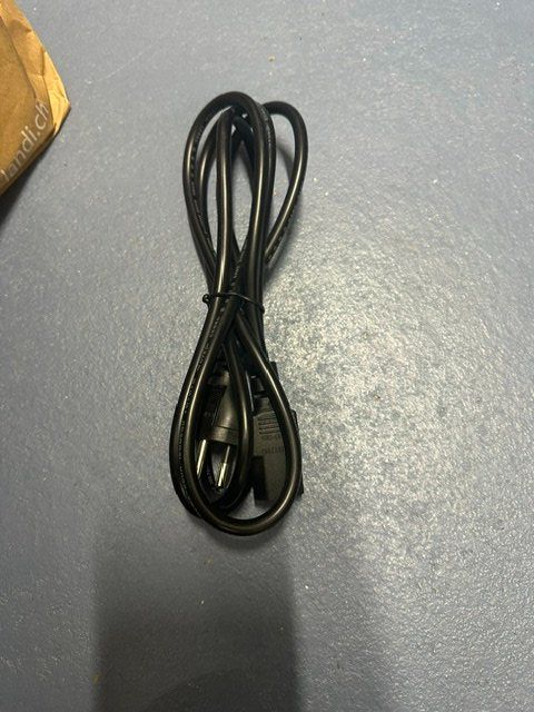 Kabel: Stromkabel schwarz 1.8m – Neu (gemäss Beschreibung) aus Pfäffikon ZH von thf_rqs2