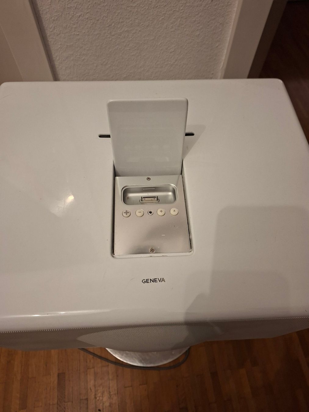 Geneva Radio: Enceinte Geneva hifi colone – Usato da Plan-les-Ouates venduto da boudatte 1