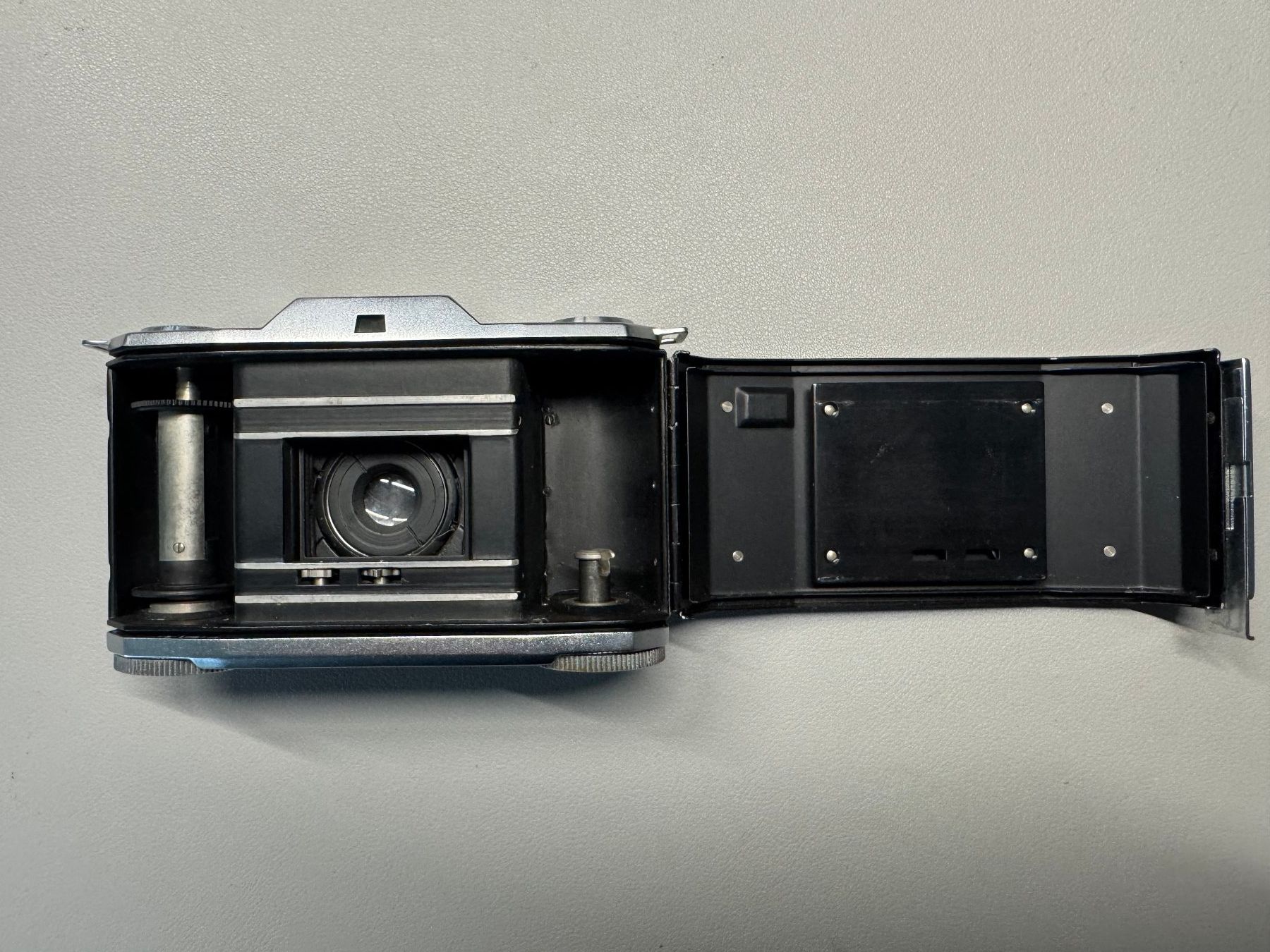 Zeiss Fotocamera: Zeiss Ikon Ikonta 35 – Usato da Mönchaltorf venduto da Speedy453 5