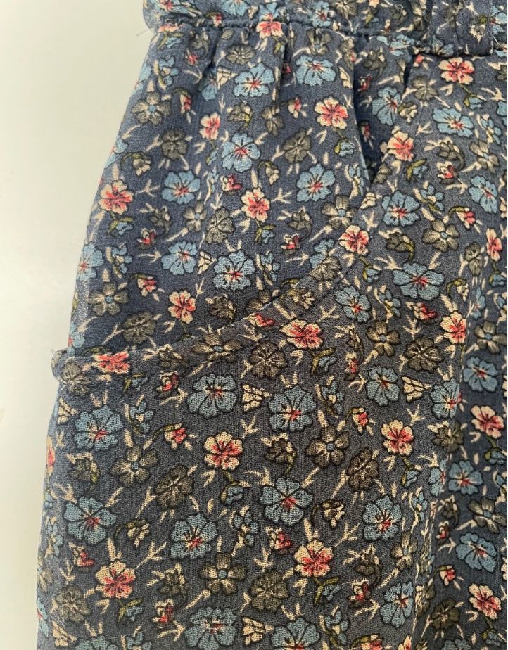 H&M Hosen: Short fleuri H&M femme - Taille 32 – Gebraucht aus Geneve von Margot_22 1